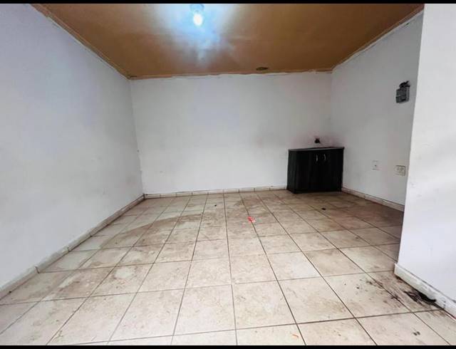 BUSINESS FOR SALE IN RONDEBULT